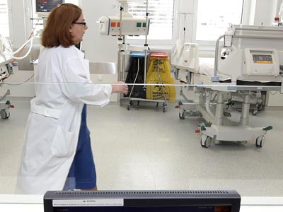 Εκατό άνθρωποι έχουν νοσηλευθεί σε ΜΕΘ λόγω της γρίπης