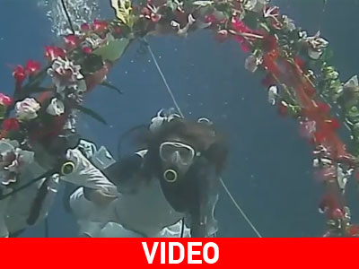 Γάμος αλά κρητικά στον… βυθό της θάλασσας