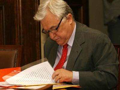 Επιστρέφει στην ενεργό πολιτική ο Αλέκος Παπαδόπουλος