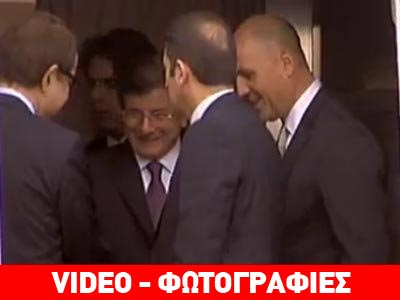 Στην Αθήνα ο Νταβούτογλου- ραντεβού με τον Κ. Παπούλια Στην Αθήνα ο Νταβούτογλου- ραντεβού με τον Κ. Παπούλια