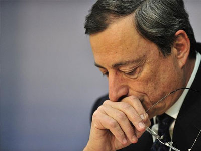 Ο Ντράγκι προωθεί αγορά τιτλοποιημένων δανείων ελληνικών τραπεζών