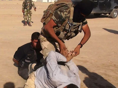 Tζιχαντιστές αποκεφαλίζουν… τζιχαντιστές!