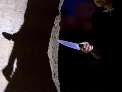 Πατήσια: Μαχαίρωσαν έγκυο για να τη ληστέψουν