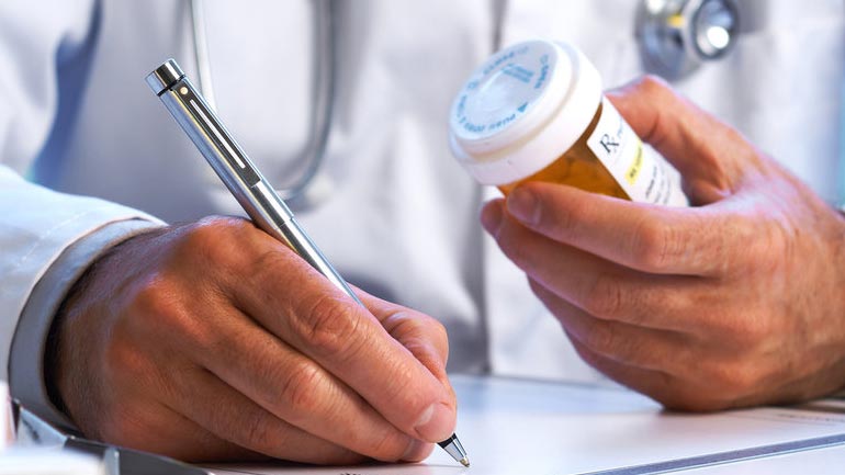 Απομακρύνονται από το ΙΚΑ οι γιατροί που συμμετείχαν στη μεγάλη κομπίνα