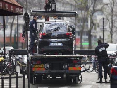Σημαίες τζιχαντιστών και βόμβες μολότοφ στο αυτοκίνητο των εκτελεστών