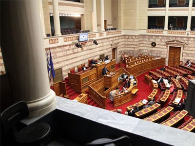 Με πλειοψηφία υπερψηφίστηκε η ρύθμιση για τα ληξιπρόθεσμα