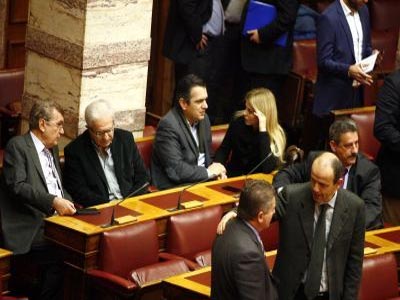 Οι 8 ψήφοι που προστέθηκαν στους 160 της πρώτης ψηφοφορίας