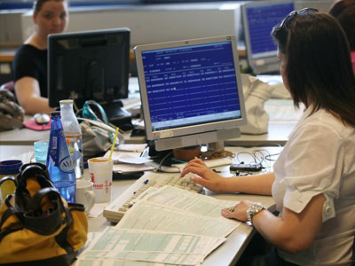 ΓΓΔΕ: Αποφύγετε τις ώρες αιχμής στο Taxis