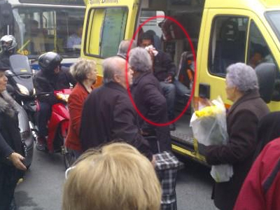 Επιτέθηκαν σε αλλοδαπούς μικροπωλητές στην Καλλιθέα