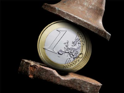 «Πρωτοσέλιδο» στα διεθνή ΜΜΕ η έξοδος της Ελλάδας από την ύφεση