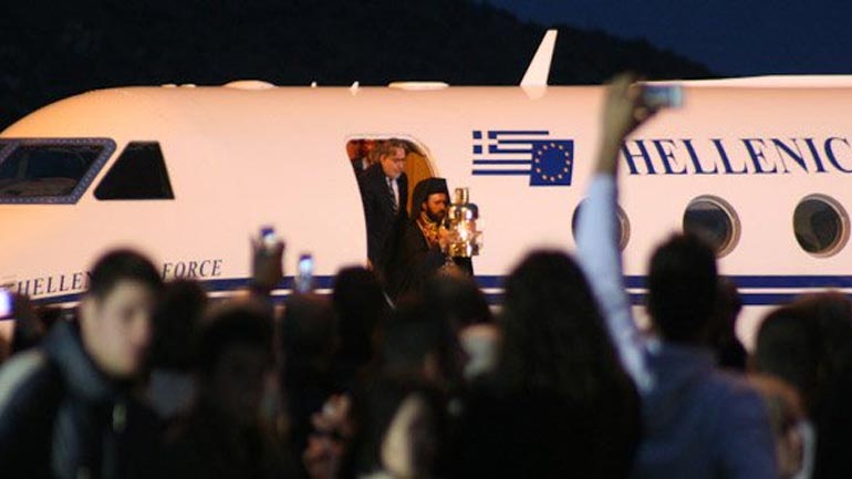 Μεταφορά του Αγίου Φωτός από την AEGEAN και την Olympic Air