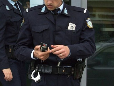 Προσπάθησε να δωροδοκήσει αστυνομικό