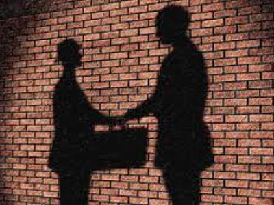 Συνταξιούχοι οι καταδικασθέντες για «φακελάκι» και με τη βούλα του Ελεγκτικού