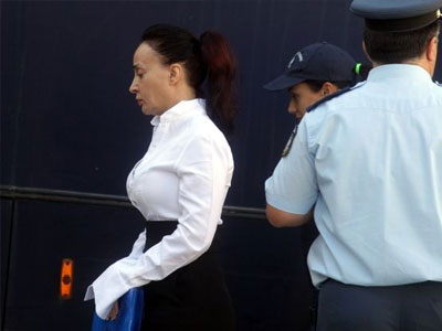 «Η Βίκυ Σταμάτη μας απειλεί με μηνύσεις»