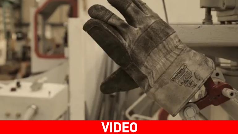 Αντιδράσεις για το τρέιλερ της Βουλής περί χρέους