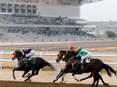 Η INTRALOT προσφεύγει στη Δικαιοσύνη για το ιπποδρομιακό στοίχημα