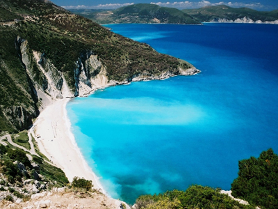 Kεφαλονιά: Κλείνουν την παραλία του Μύρτου