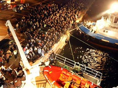 Θρίλερ με ελληνικό αλιευτικό στη Λιβύη