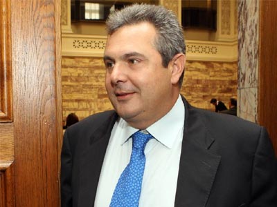 Καταθέτει ο Καμμένος για τον κουμπαρά