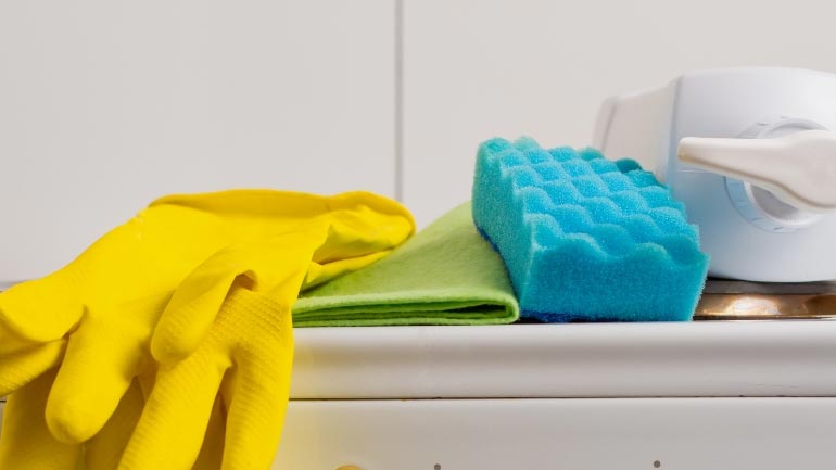 Επικίνδυνη για την υγεία των παιδιών η συχνή έκθεση στη χλωρίνη Επικίνδυνη για την υγεία των παιδιών η συχνή έκθεση στη χλωρίνη