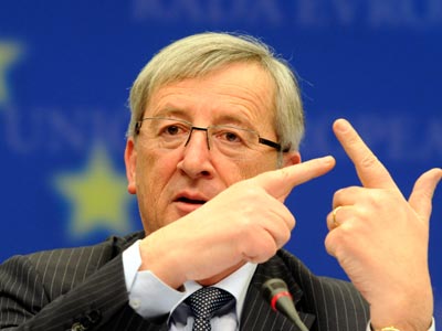 Γιούνκερ: Εργαζόμαστε για παράταση του ελληνικού προγράμματος