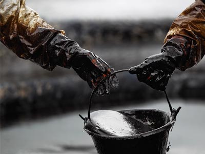 Στα 62 δολάρια/βαρέλι η τιμή του πετρελαίου Brent