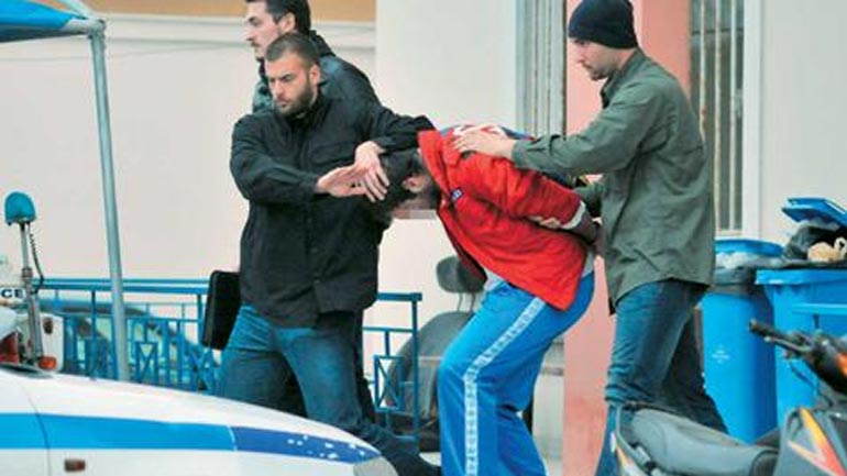 Στο ψυχιατρείο ο γιος της εκπαιδευτικού που δολοφονήθηκε στη Βούλα