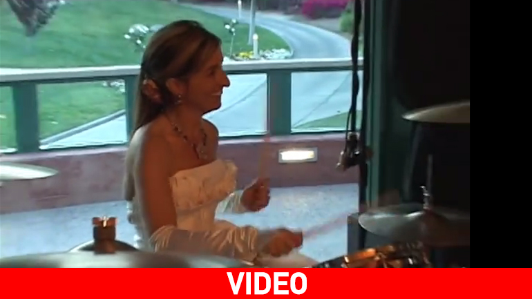 H νύφη τα ‘δωσε όλα…