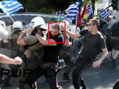 Επιστημονικός συνεργάτης εν δράσει…