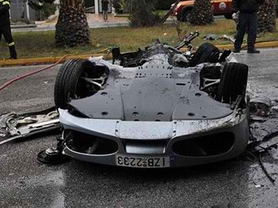 «Έχουν και οι Έλληνες Φεράρι;»