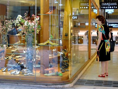 Το ωράριο των καταστημάτων το τριήμερο