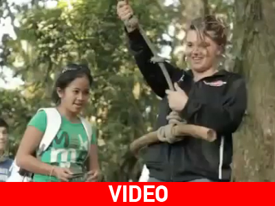 Eλεύθερη πτώση με όχημα μια… κούνια!