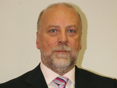 Επιστολή παραίτησης με αιχμές