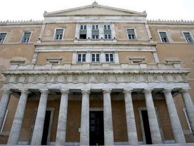 Ψηφίζεται την Πέμπτη το πολυνομοσχέδιο – σκούπα