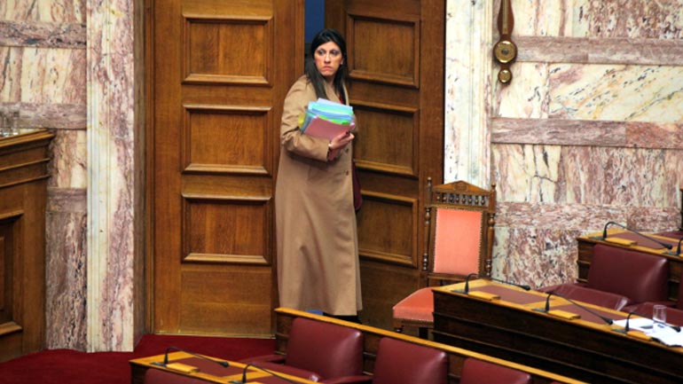 Κωνσταντοπούλου: «Κάθε παιδί που γεννιέται χρωστάει 32.500 ευρώ»