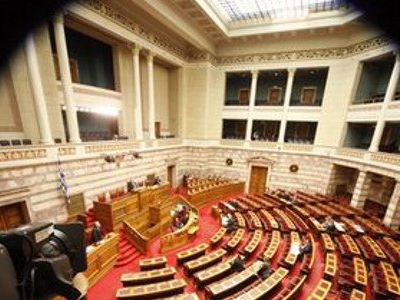 Το χέρι του θεού στον Βρεφονηπιακό της Βουλής