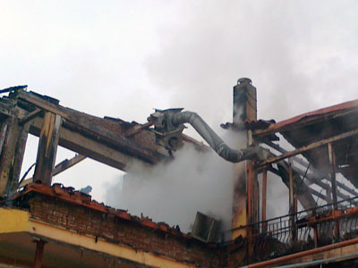 Μεγάλες ζημιές στον Οινοποιητικό Συνεταιρισμό Τυρνάβου Μεγάλες ζημιές στον Οινοποιητικό Συνεταιρισμό Τυρνάβου