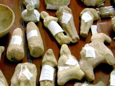 Συνελήφθη αρχαιοκάπηλος στην Αλεξανδρούπολη Συνελήφθη αρχαιοκάπηλος στην Αλεξανδρούπολη