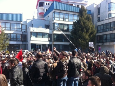 ΠΓΔΜ: Ένταση και επεισόδια στο Γκόστιβαρ