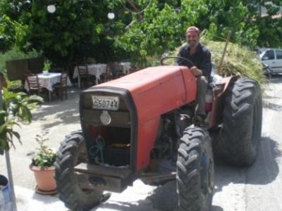 Και παπάς και… ζευγάς! Και παπάς και… ζευγάς!