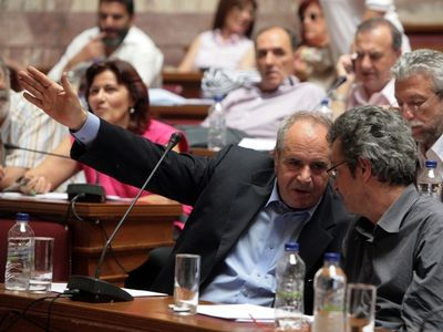 Παναγούλης: Ο Άδωνις είναι καρνάβαλος