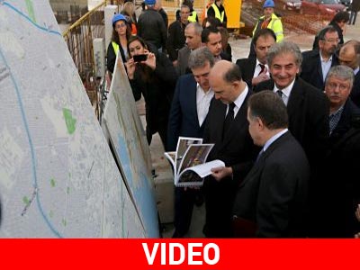 O Moσχοβισί στο εργοτάξιο του Μετρό