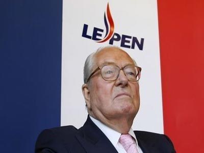 Δήλωση-πρόκληση από τον Λεπέν: Λυπάμαι, εγώ δεν είμαι Charlie…