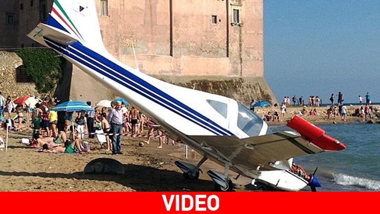 Iταλία: Μικρό αεροσκάφος έπεσε σε παραλία