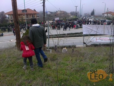 Τα ΜΑΤ… τιμούν τη γιορτή της μητέρας Τα ΜΑΤ… τιμούν τη γιορτή της μητέρας