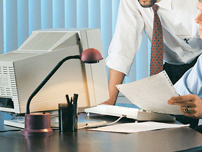 Πιάνουν «δουλειά» οι επίτροποι στις τράπεζες Πιάνουν «δουλειά» οι επίτροποι στις τράπεζες