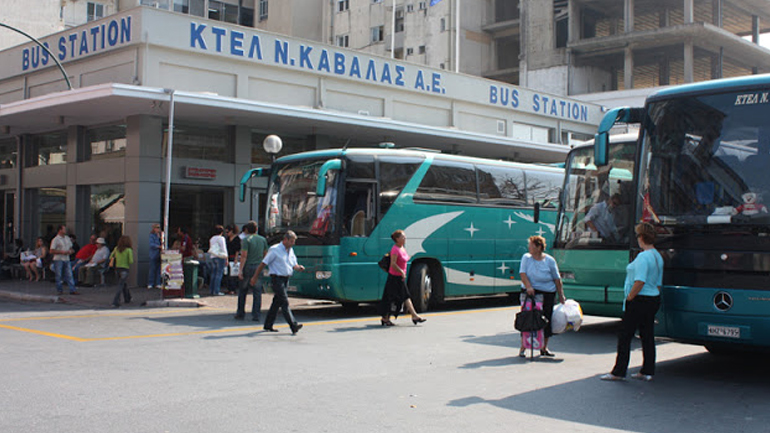 Μετανάστρια γέννησε στον σταθμό του ΚΤΕΛ της Καβάλας