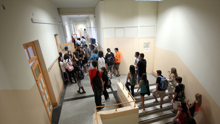 Στην Αρχιεπισκοπή ο υπουργός Παιδείας εν μέσω αντιδράσεων για τα Θρησκευτικά