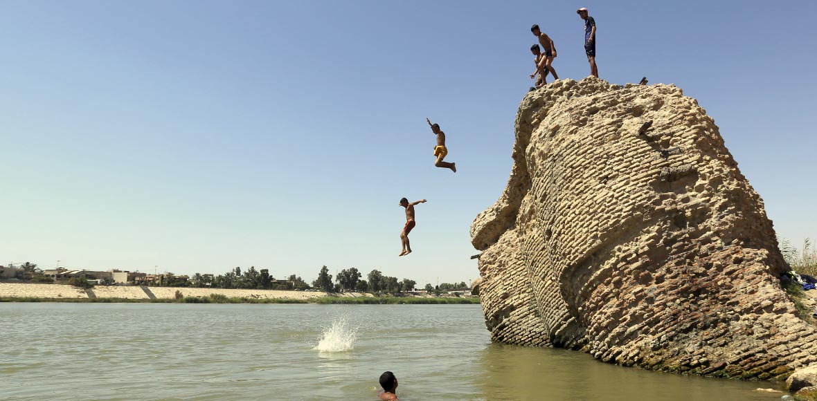 Άλλος για βουτιά;