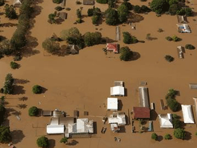 Χάος από τις νεροποντές στο Κουίνσλαντ